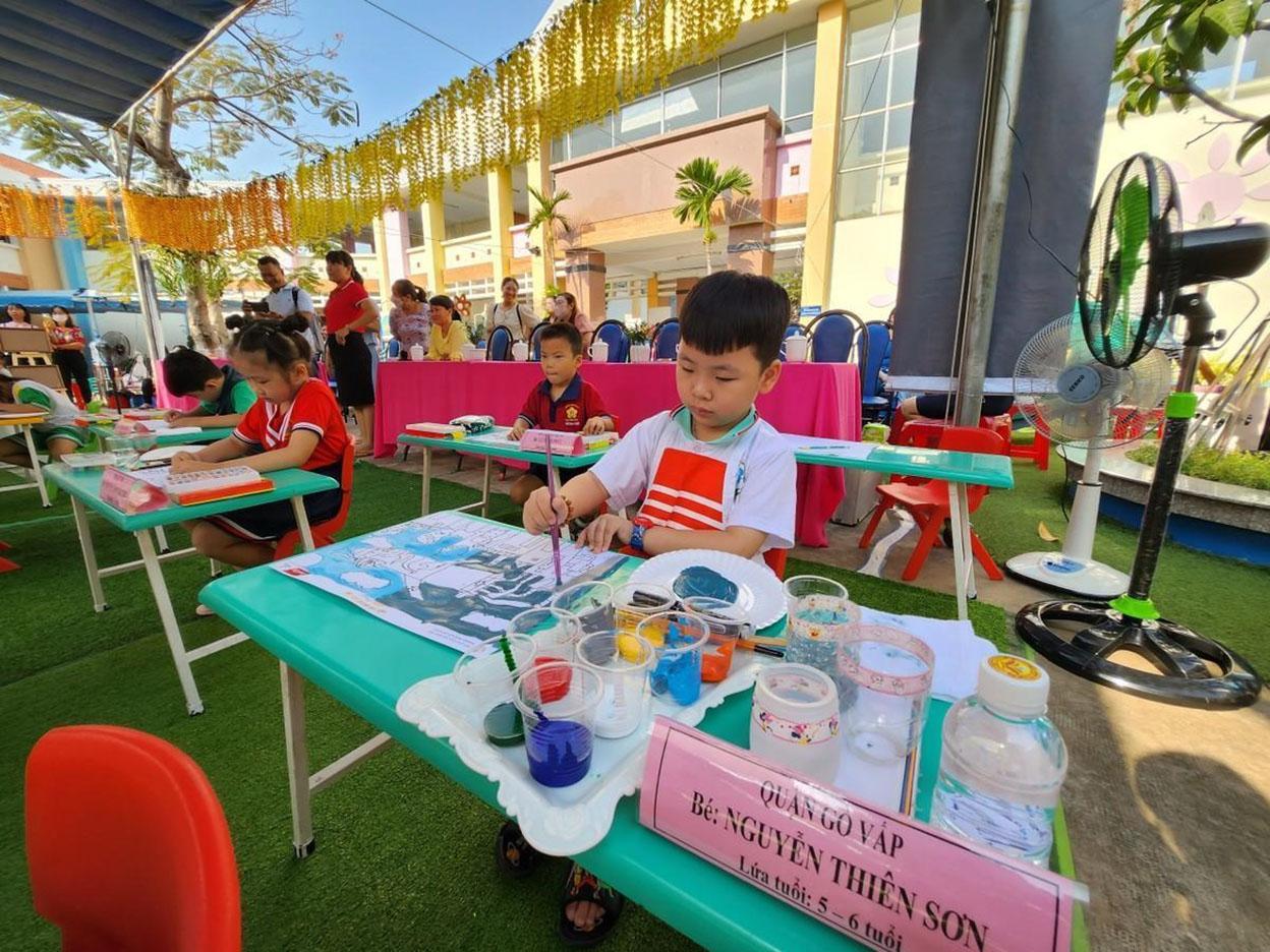 hoi-thi-sang-t ao-cung-bitex- 4.jpg